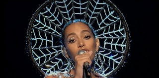 Solange Can’t Sing? On SNL, Performance