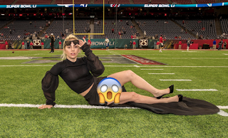 Lady Gaga – Wardrobe Malfunction Super Bowl 2017