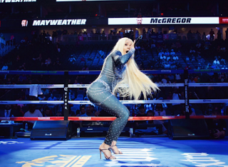Cardi B – Mayweather McGregor Performance