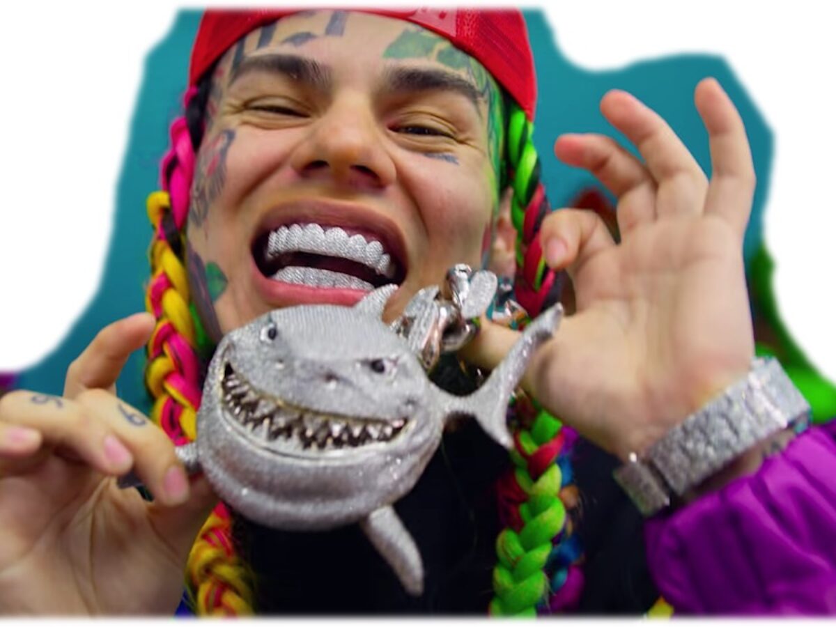 Tekashi 6IX9INE New Shark Chain 